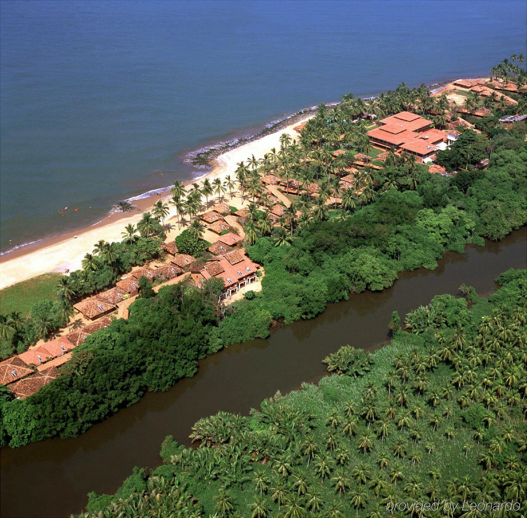 Ranweli Holiday Village Wayikkal Exterior photo