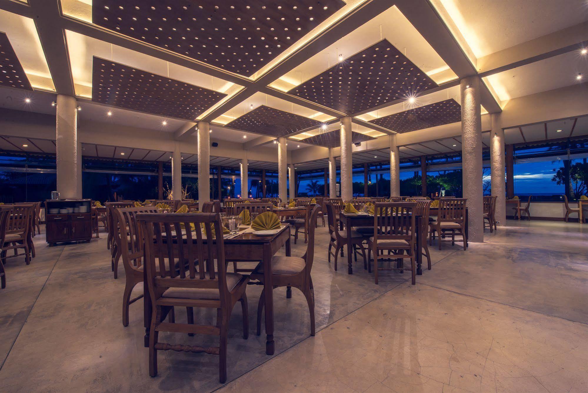 Ranweli Holiday Village Wayikkal Exterior photo